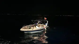 İzmir açıklarında 56 düzensiz göçmen yakalandı