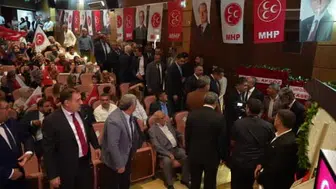 MHP Iğdır İl Başkanlığı'nda güven tazeleyen Hüseyin Ateş, yeniden başkan seçildi