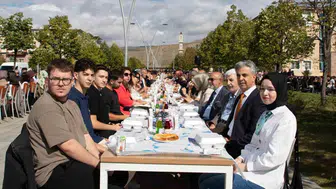 Ebyü öğrencileri hoş geldiniz kahvaltısında bir araya geldi