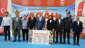 Ağrı’da 171 okula 15 milyon lira değerinde spor malzemesi dağıtıldı
