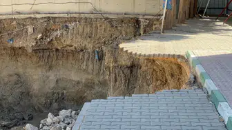 Bursa'da inşaat çalışması okul bahçesinin çökmesine yol açtı