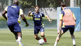 Fenerbahçe, Roma ile karşılaşma öncesi antrenmanlara başladı