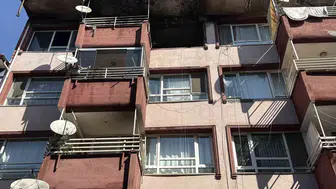 Adapazarı'nda 4 katlı binada çıkan yangın, mahallede paniğe neden oldu
