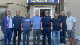 Burhaniye esnafından jandarma komutanına hayırlı olsun ziyareti
