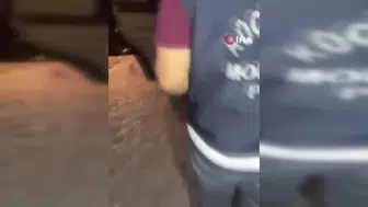 Küçükçekmece'de durdurulan araçta silah ve çakar sistemi bulundu