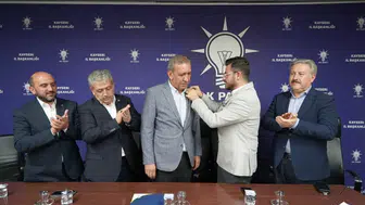 CHP'li meclis üyesi Mahir Ağca, AK Parti ailesine katıldı