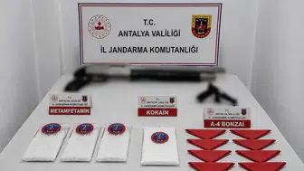 Kepez'de jandarmadan uyuşturucu ve silah operasyonu