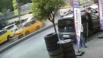 Güngören'de otomobil takla attı, kaza anı güvenlik kamerasında