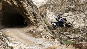 Türkiye'nin motosiklet tutkunları için iki zorlu rota: Karanlık Kanyon ve D915