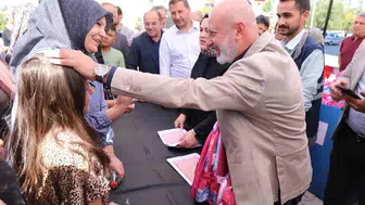 Kocasinan'da eğitim destekleriyle geleceğe umut taşıyan başkan