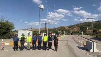 Palu'da polis tarafından geniş kapsamlı huzur ve güven denetimi