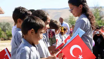 Aksaray'da yeni eğitim yılı sevinci: 82 bin 421 öğrenci ders başı yaptı