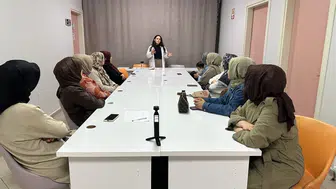 Çayırova'da velilere rehberlik desteği sağlanıyor