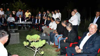 Silopi'nin geleceği için muhtarlarla buluştu: Tatar, talepleri dinledi