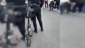 Sultangazi'de elektrikli scooter bir yayaya çarptı, yaralı var