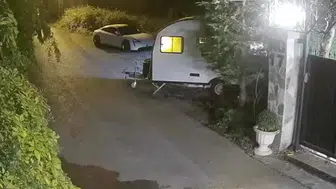 Beykoz'da ikamete ateş açan iki şüpheli hızlıca yakalandı