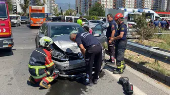 Aydın'da otomobillerin çarpışması sonucu 4 kişi yaralandı