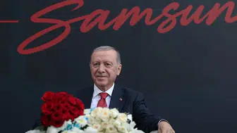 Cumhurbaşkanı Erdoğan, Petek Genç projesini ziyaret ederek gençlerle buluştu