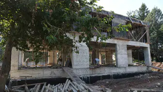Osmaniye'deki mezarlıklar müdürlüğü modern hizmet binasıyla yenileniyor