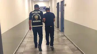 Kendisini komiser olarak tanıtan dolandırıcı tutuklandı
