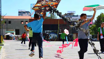 Elazığ'da öğrencilerden Filistinli çocuklara destek etkinliği