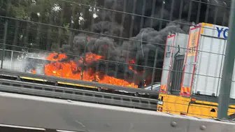 İETT otobüsünde çıkan yangın havadan görüntülendi