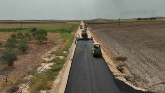Şanlıurfa'da 4 ilçeyi bağlayan yol yenileme çalışmaları sürüyor