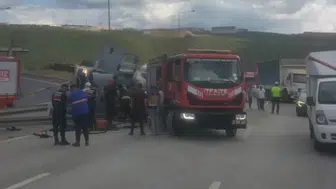 Rampada devrilen beton mikseri sürücüsünü hastaneye kaldırdı
