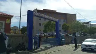 Bingöl'de asansöre kafası sıkışan öğrenci yaralandı