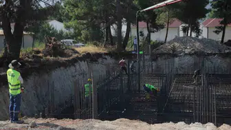 Belen'de yüzme sporuna yeni bir nefes: Yarı olimpik havuzun temeli atıldı