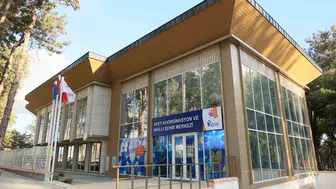Esenler'de güvenli eğitim için teknolojiyle donatılan okullar