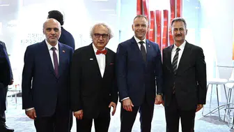 Polonya Cumhurbaşkanı Nawrocki, Türk savunma sanayisini MSPO 2026'da inceledi