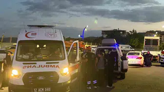 Bingöl'de iki otomobilin çarpışması sonucu 4 kişi yaralandı