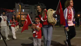 Kocaeli Stadyumu'nda milli maç coşkusu yaşanıyor