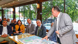 Başkan Dutlulu, Evrenos sanayicileri ile altyapı sorunlarını görüştü