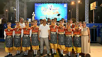 Muratpaşa'da Yöreler Renkler Festivali coşku ile sürüyor: Güneydoğu Anadolu gecesi