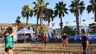 Bodrum'da plaj voleybolu şenliği başladı