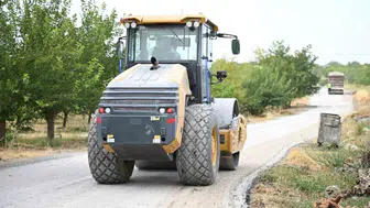 Başkan Geçit, yeşilyurt’ta kırsal yol çalışmalarını inceledi