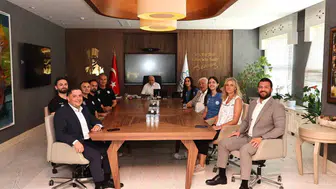 Nilüfer Belediyesporlu sporculardan uluslararası başarıya destek: Başkan Özdemir'den tebrik