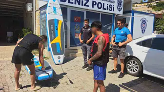 Antalya'da SUP ile denize açılan gençler mahsur kaldı