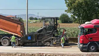 İncirliova'da yol yenileme çalışmaları hızla devam ediyor