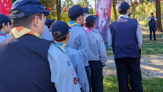 Efeler Belediyesi izcileri ilk saha etkinliğinde İzmir'in kurtuluşunu kutladı