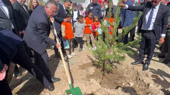 Başyayla ilkokulu düzenlenen törenle açıldı
