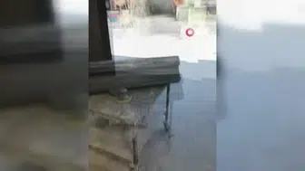 Sincan'da atölye içinde çıkan araç yangını itfaiye ekiplerince söndürüldü