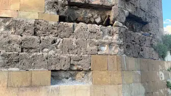 Bayburt Kalesi’ndeki tehlikeli taşlar için onarım planı geliyor