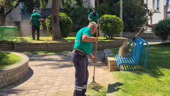 Efeler Belediyesi parklarda yenileme çalışmalarıyla dikkat çekiyor