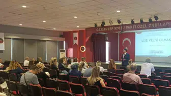 GKV Özel Liseleri 9. sınıf velileriyle bir araya geldi