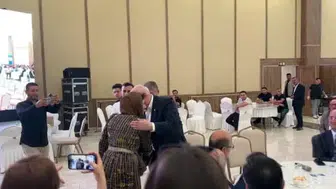 Yüksekova'da kadın çiftçi fistanıyla tarım sorunlarını anlattı