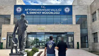 Polis çocuk müstehcenliği suçundan aranan kişiyi yakaladı