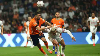 Başakşehir galibiyet özlemi devam ediyor: Galatasaray'a karşı 9. mağlubiyet